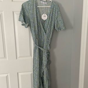 Petal and Pup floral maxi dress! Brand new!